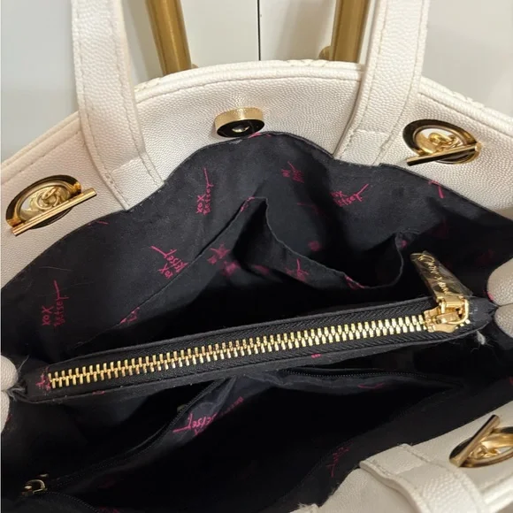 Betsey Johnson Quilted White Faux Leather Shoulder Satchel Tote - Picture 4 of 9